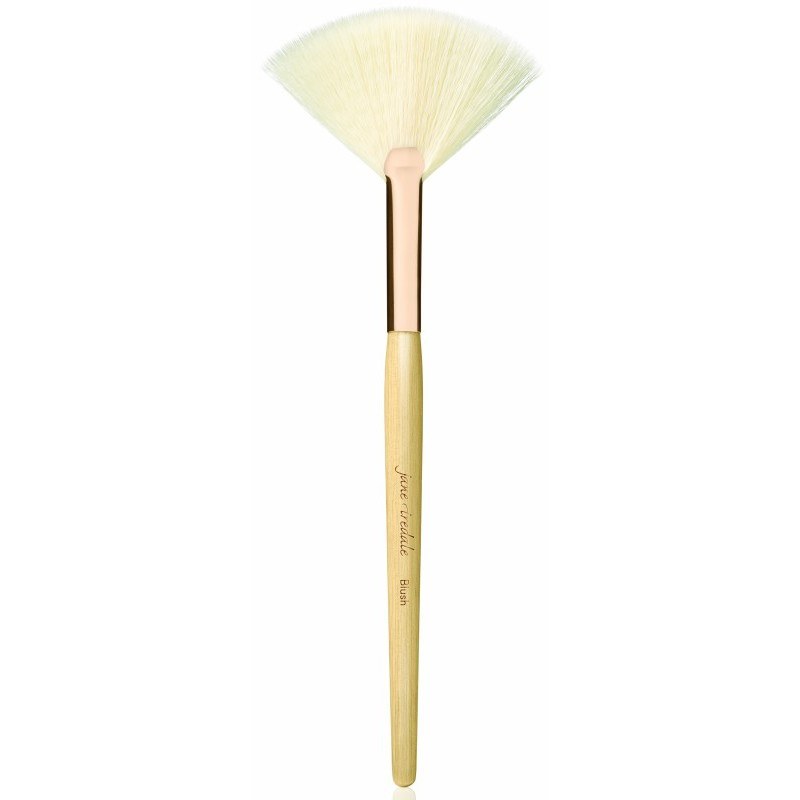 jane-iredale-white-fan-blush-brush-1 Brocha de rubor blanca