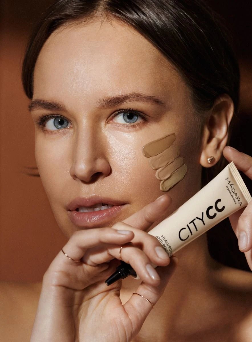 CITY CC Hyaluronic Anti-pollution CC cream SPF15 - LIGHT