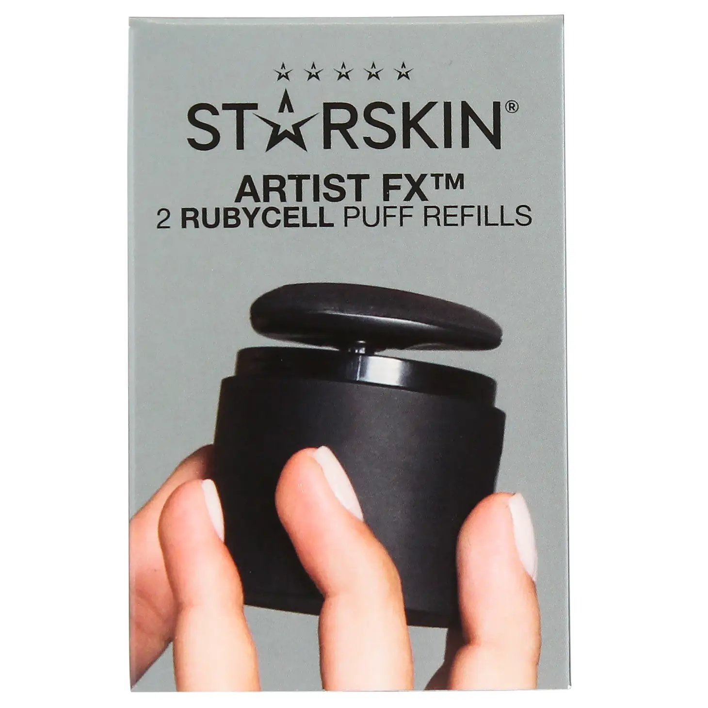 08AACB36-73B9-44C8-AE15-B07D91C5338E STARSkin Artist FX 2 Rubycell Puff Nachfüllpackung, Nahaufnahme einer Hand, die einen schwarzen Behälter hält.